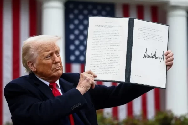 Trump’s 19% Import Tariff Could Hit Indonesian Exports Trump’s 19% Import Tariff Threatens Indonesia’s Exports